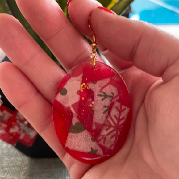 XMAS Handmade Festive Large Holiday Earrings Red Oval - Picture 3 of 9